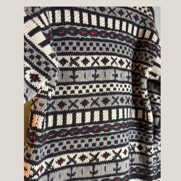 Northern Isles Women’s Fair Isle Knit Sweater – Black/Gray/Red, Medium - Picture 5 of 9